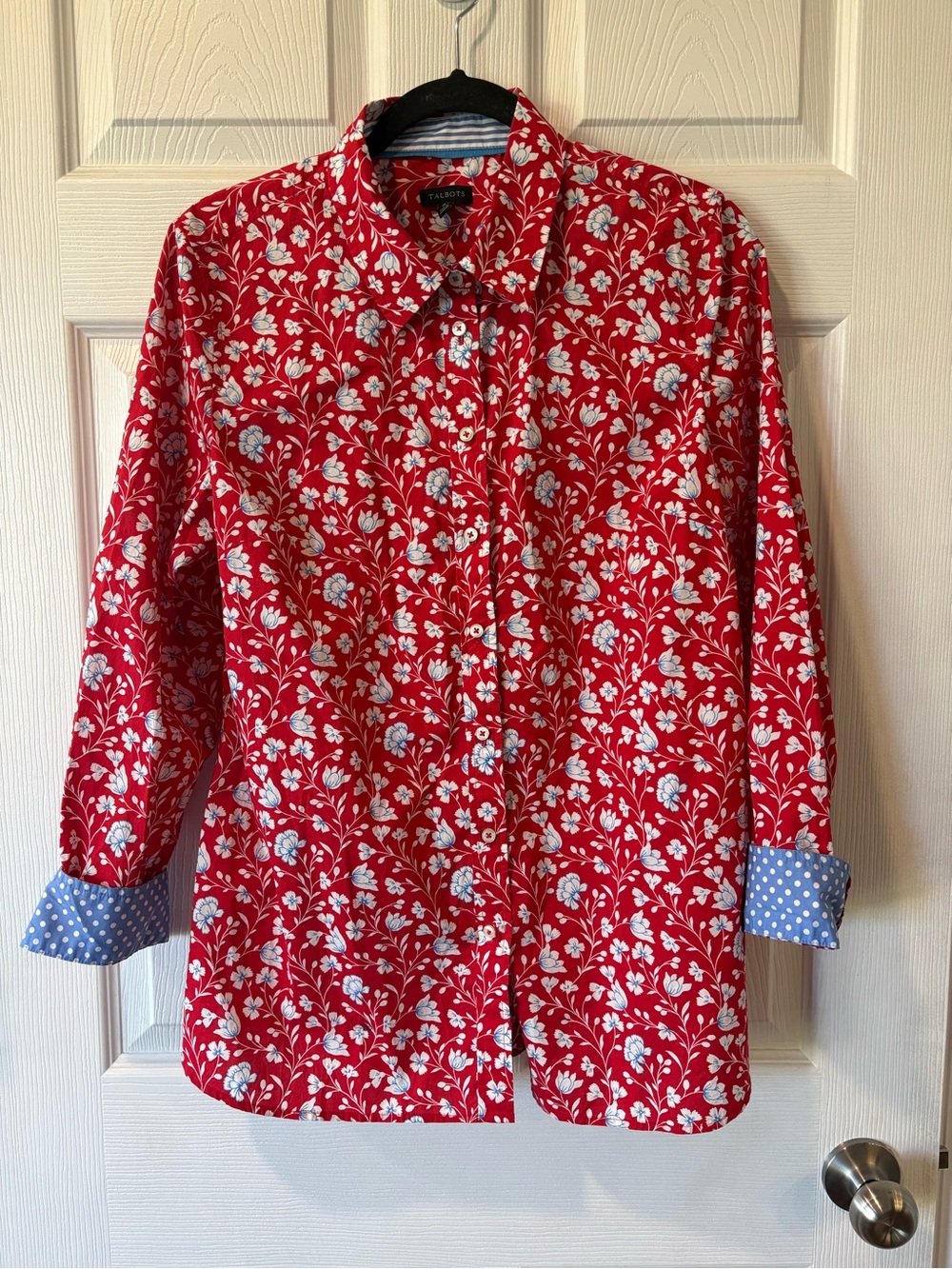 Talbots Red Blue Floral Button-Up Shirt Size Medium Flip Up Polka Dot Sleeve